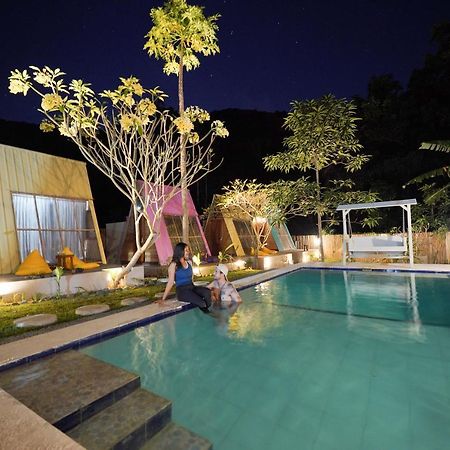 Hotel La Vie En Rose Senggigi Exteriér fotografie