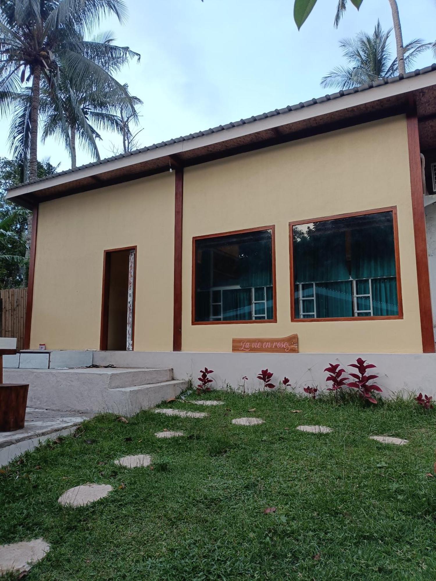 Hotel La Vie En Rose Senggigi Exteriér fotografie